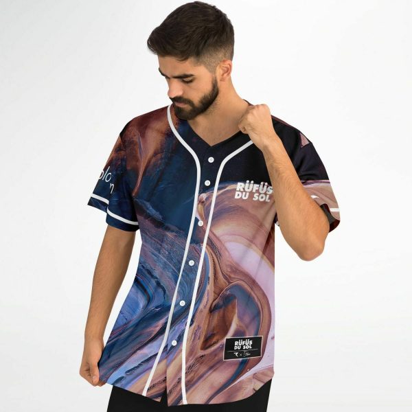 097ffcf3fb85f6f9866b49ba51540181 baseballJersey male2 pose.jpg