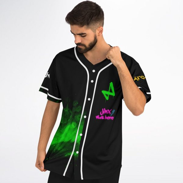 0b639b90ecac7735fe20eb8dc8edb0cc baseballJersey male2 pose.jpg