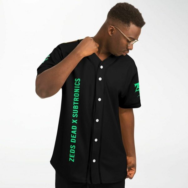 1cc8dc296088c93a936ad8f11973a6c7 baseballJersey male pose.jpg