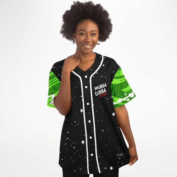 21f6b8ddd3e8320931618f0f8664bfb5 baseballJersey female pose.jpg