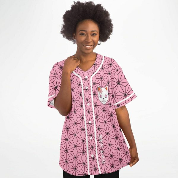 25e3b990fe2c278b3986459ee37d95de baseballJersey female pose.jpg