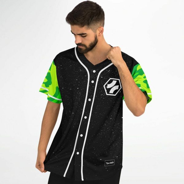 90e91c6f85870825d65e24fd2b2b2842 baseballJersey male2 pose.jpg