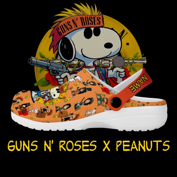 T1001 Guns N Roses x Snoopy Crocs 2 mockup 2 jpg 1 1.jpg