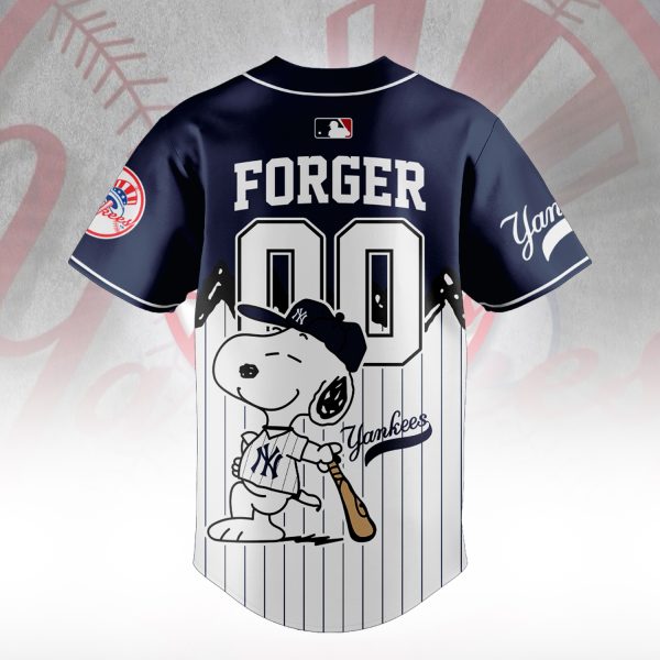 T1001 New York Yankees x Peanuts RV3.jpg