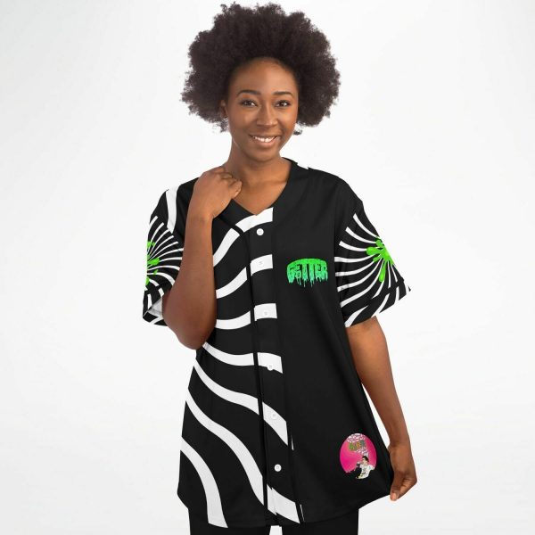 b78e1ff25226834eab436ebe467dd967 baseballJersey female pose.jpg