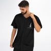 b9dc9e0a2291f2d51225236fe0197b4f baseballJersey male2 pose.jpg