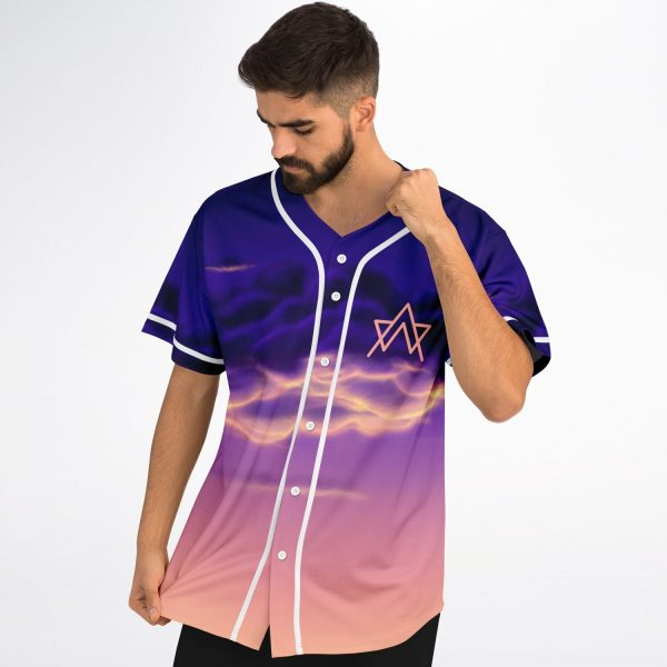 c7b375aa1eba553042d8120214354d59 baseballJersey male2 pose.jpg
