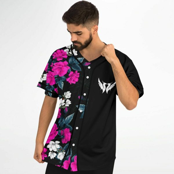 cfbf8f33bb5c865b3668689f9d105876 baseballJersey male2 pose.jpg