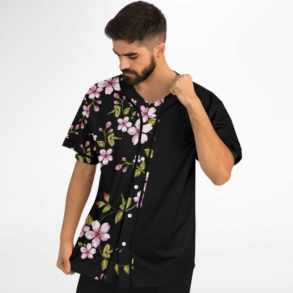 d24a6b6f6e8ce7ec74b1e615205a95b5 baseballJersey male2 pose.jpg