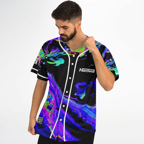 e57211b32224128b1fb4f208114ae6f9 baseballJersey male2 pose.jpg