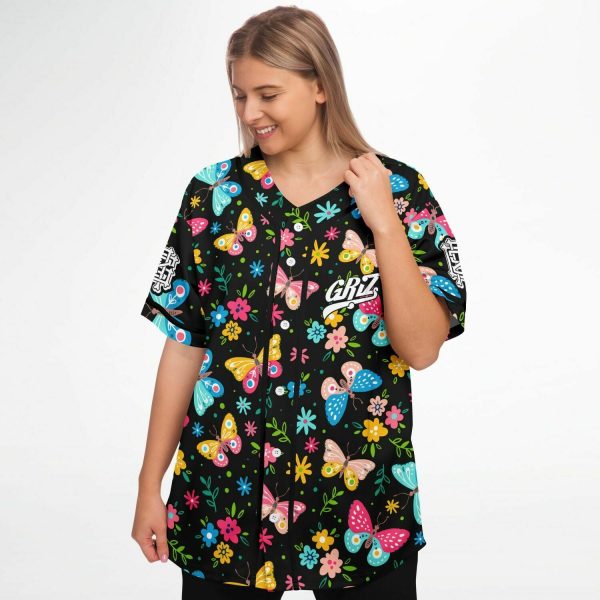 e9b10c40df8752da5ea99bbe96d63c41 baseballJersey female2 pose.jpg