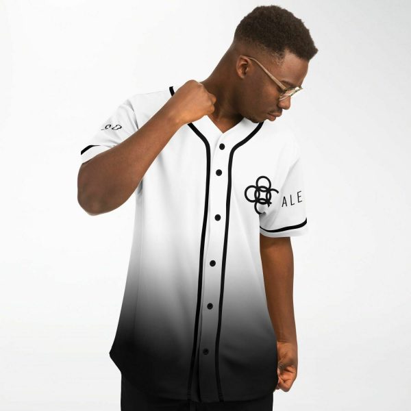 edde4ef1b3b7bdb9729da34defba7c7f baseballJersey male pose.jpg